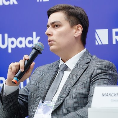 Максим Новиков